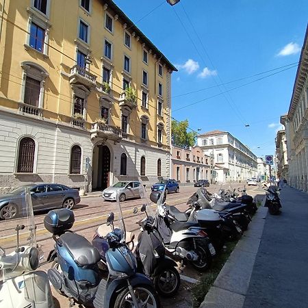 Sahi - Residenza Corso Italia Tre Camere, Due Bagni E Un Salone Milan Bagian luar foto