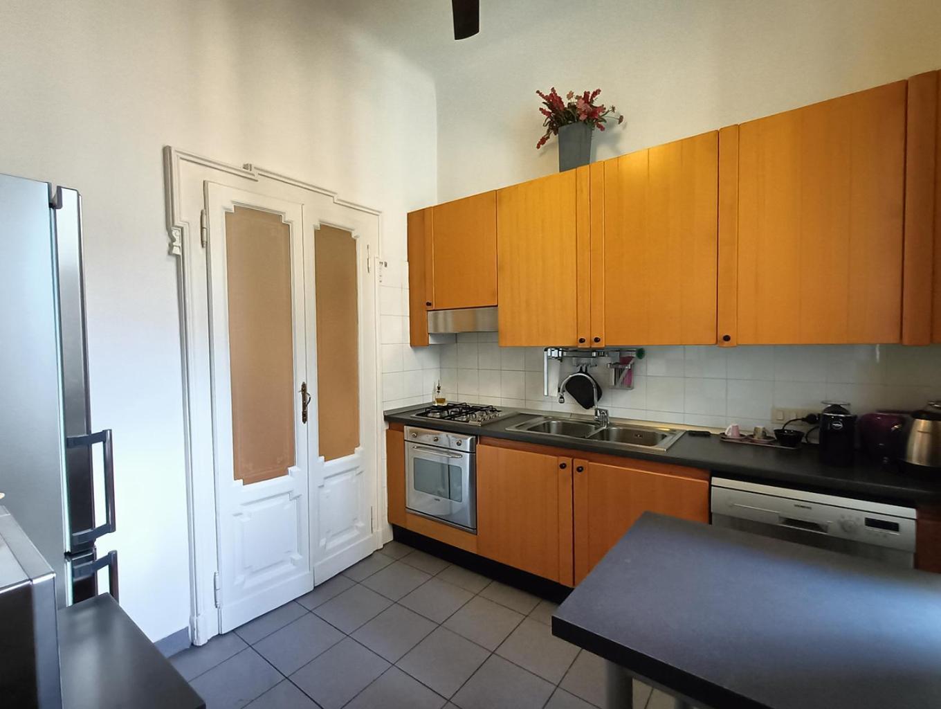 Sahi - Residenza Corso Italia Tre Camere, Due Bagni E Un Salone Milan Bagian luar foto